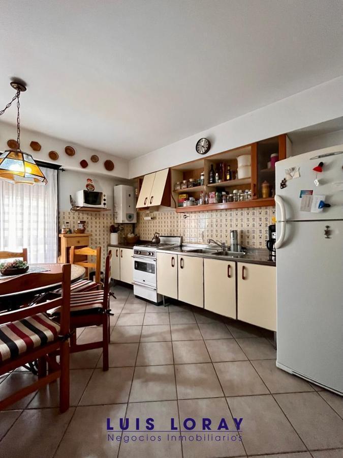 Departamento de 3 Ambientes Ubicado en El Centro de Adrogué 3