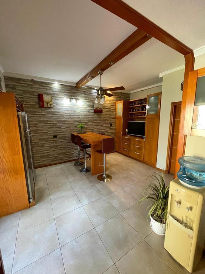 Foto de Chalet de 4 AMBIENTES ubicado a 150 metros de la Av. Espora, imagen 2