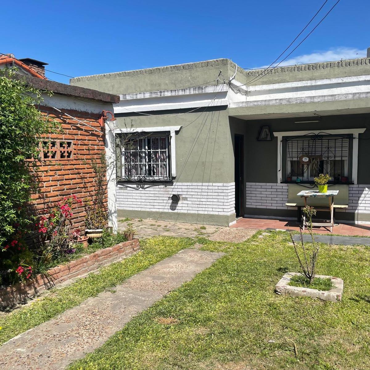 Casa de 4 Ambientes en Venta en Burzaco