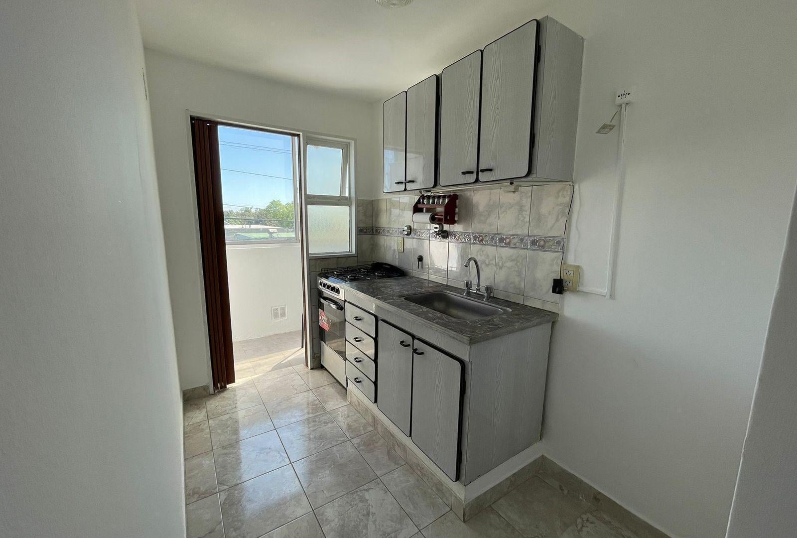 Foto de Departamento en Alquiler de 3 Ambientes en Longchamps, imagen 5