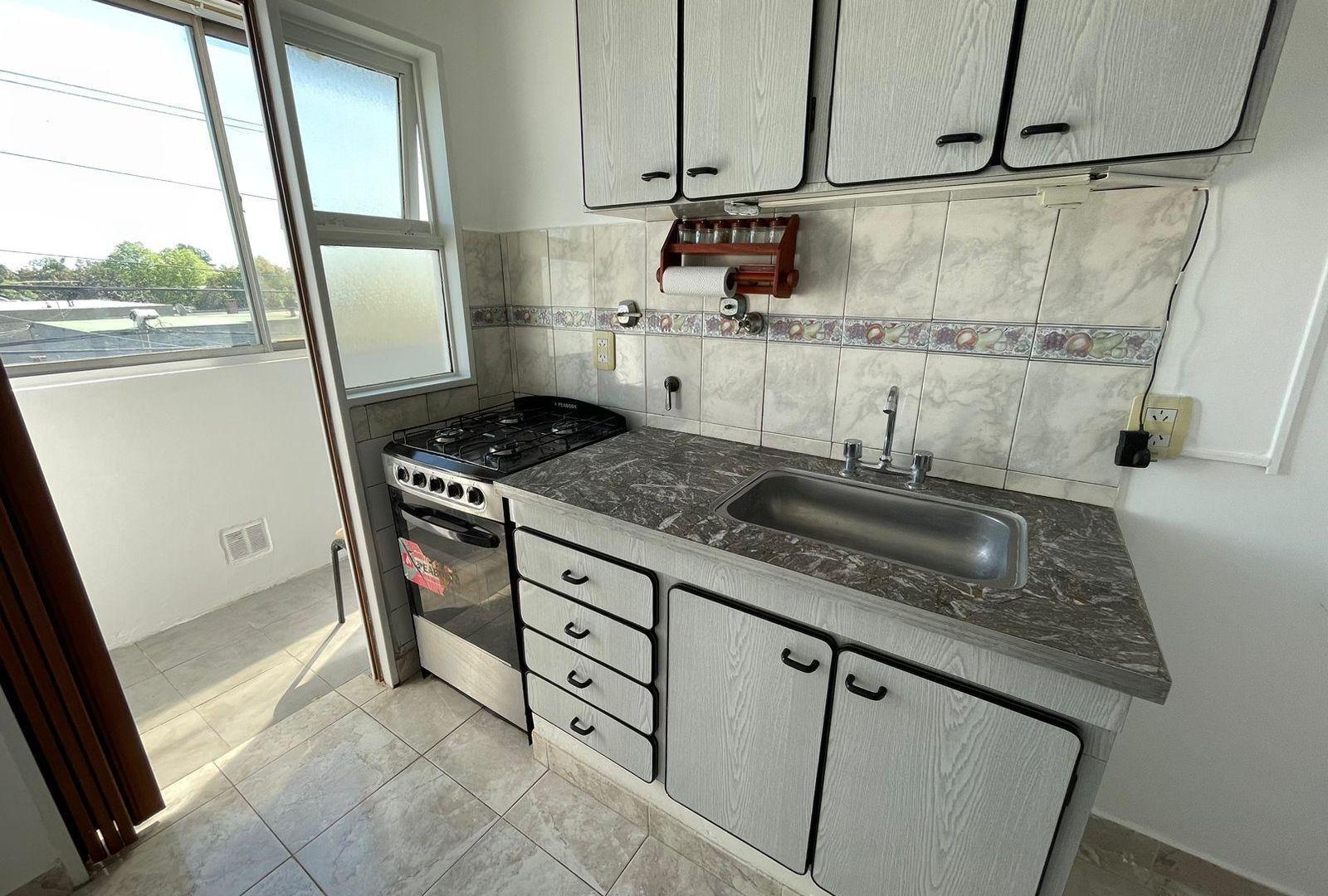Foto de Departamento en Alquiler de 3 Ambientes en Longchamps, imagen 3