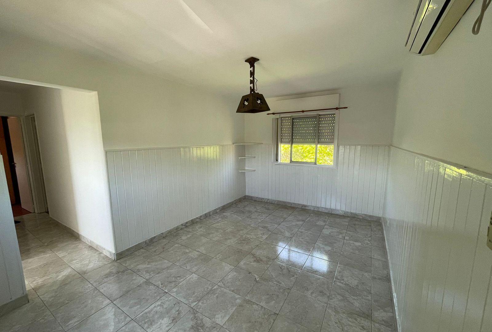 Foto de Departamento en Alquiler de 3 Ambientes en Longchamps, imagen 2