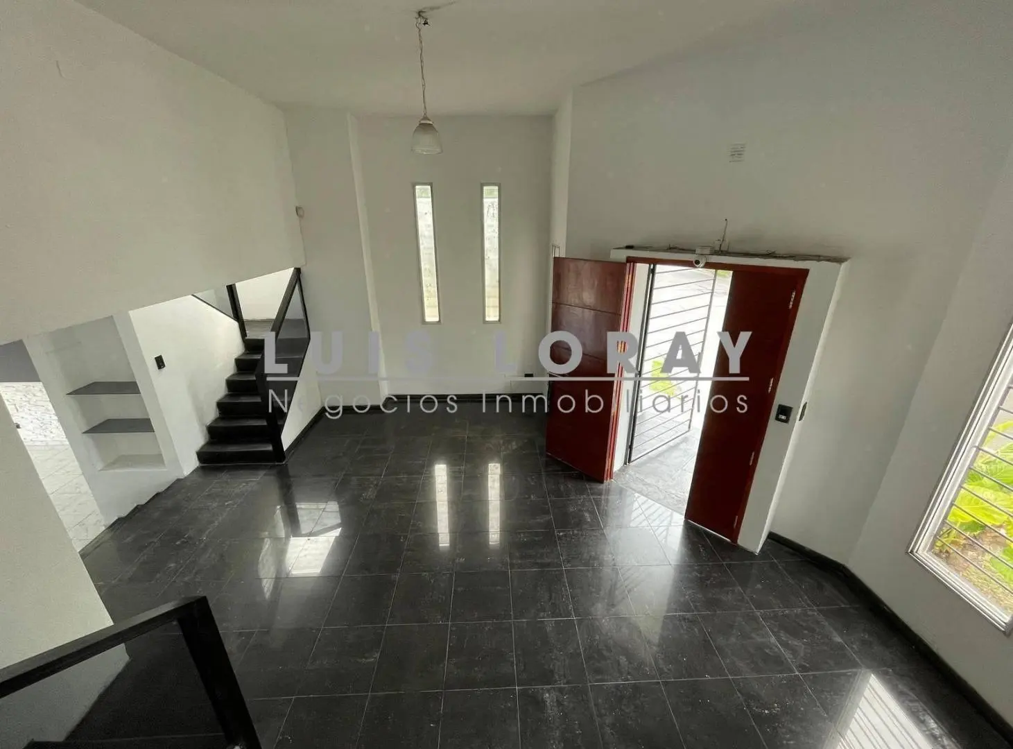 Casa de 4 AMBIENTE en Venta en Burzaco 5