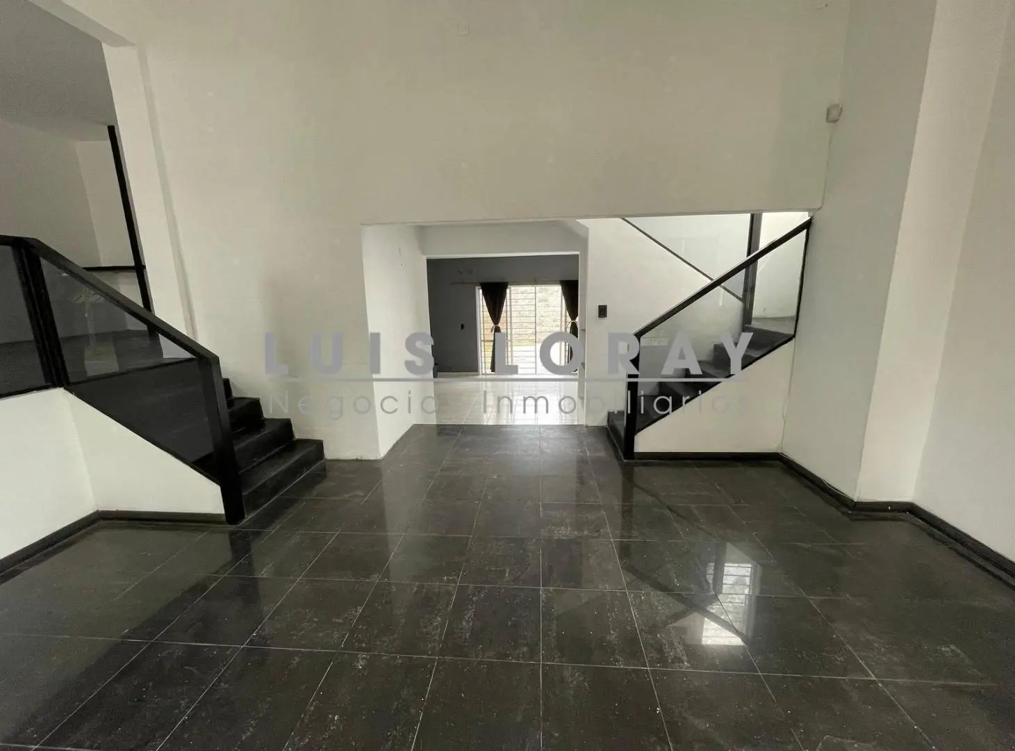 Casa de 4 AMBIENTE en Venta en Burzaco 2