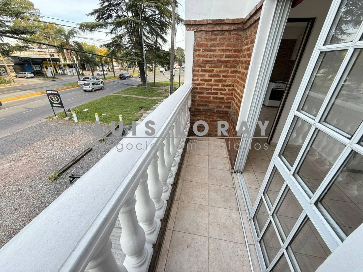 DEPARTAMENTO DE 2 AMBIENTES EN ALQUILER  BURZACO 3