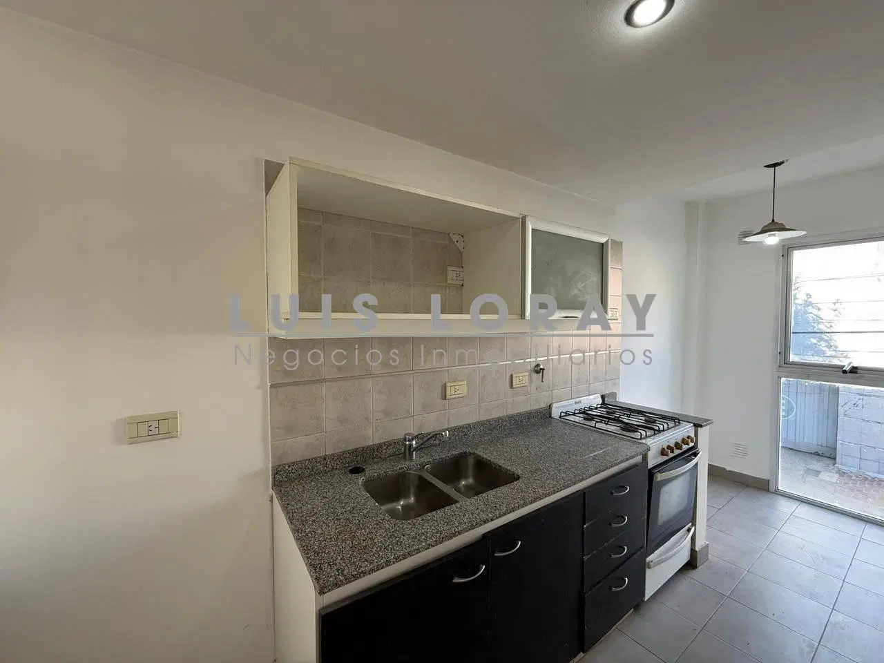DEPARTAMENTO DE 2 AMBIENTES EN VENTA - TEMPERLEY 3