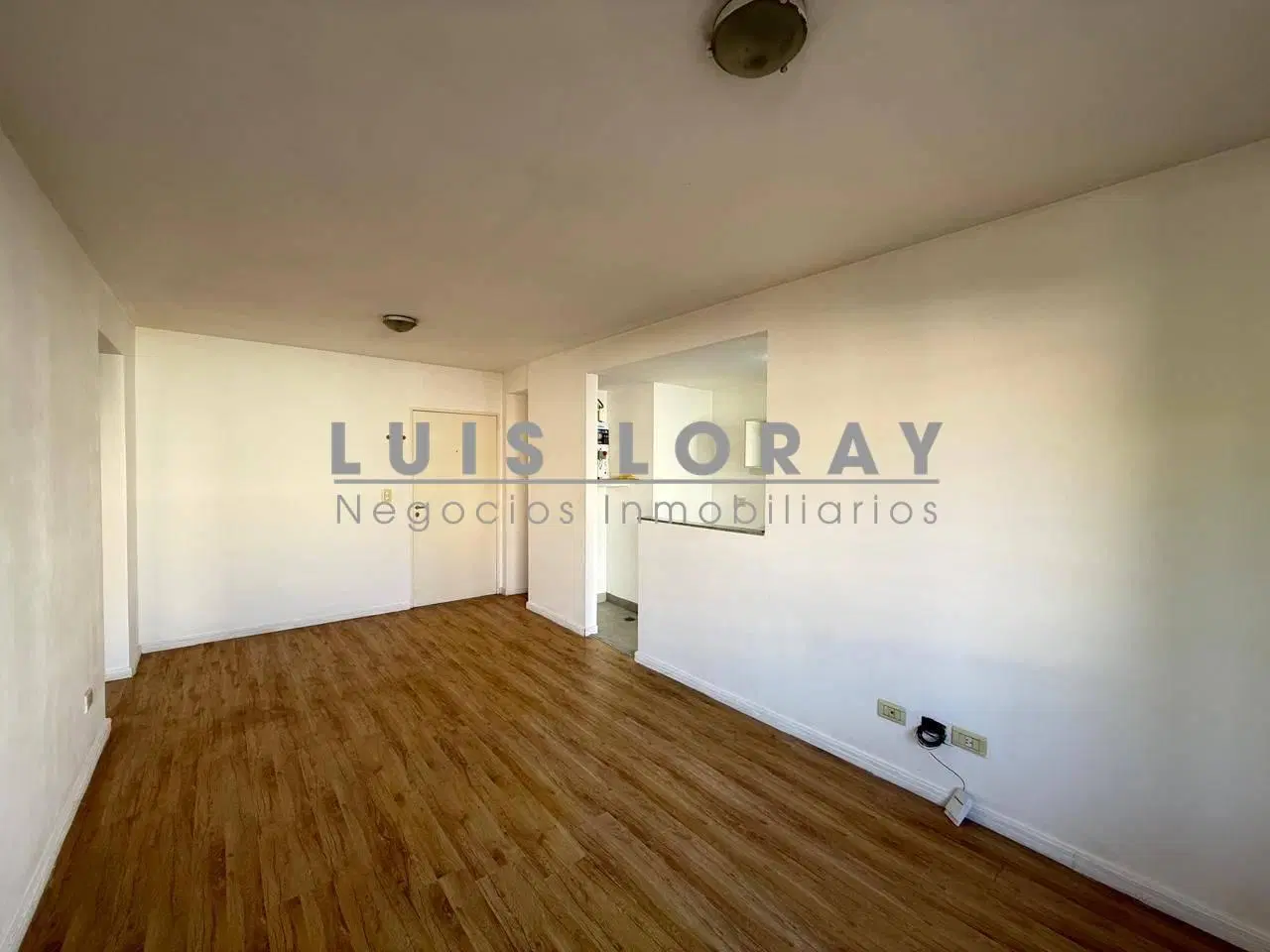 DEPARTAMENTO DE 2 AMBIENTES EN VENTA - TEMPERLEY 5