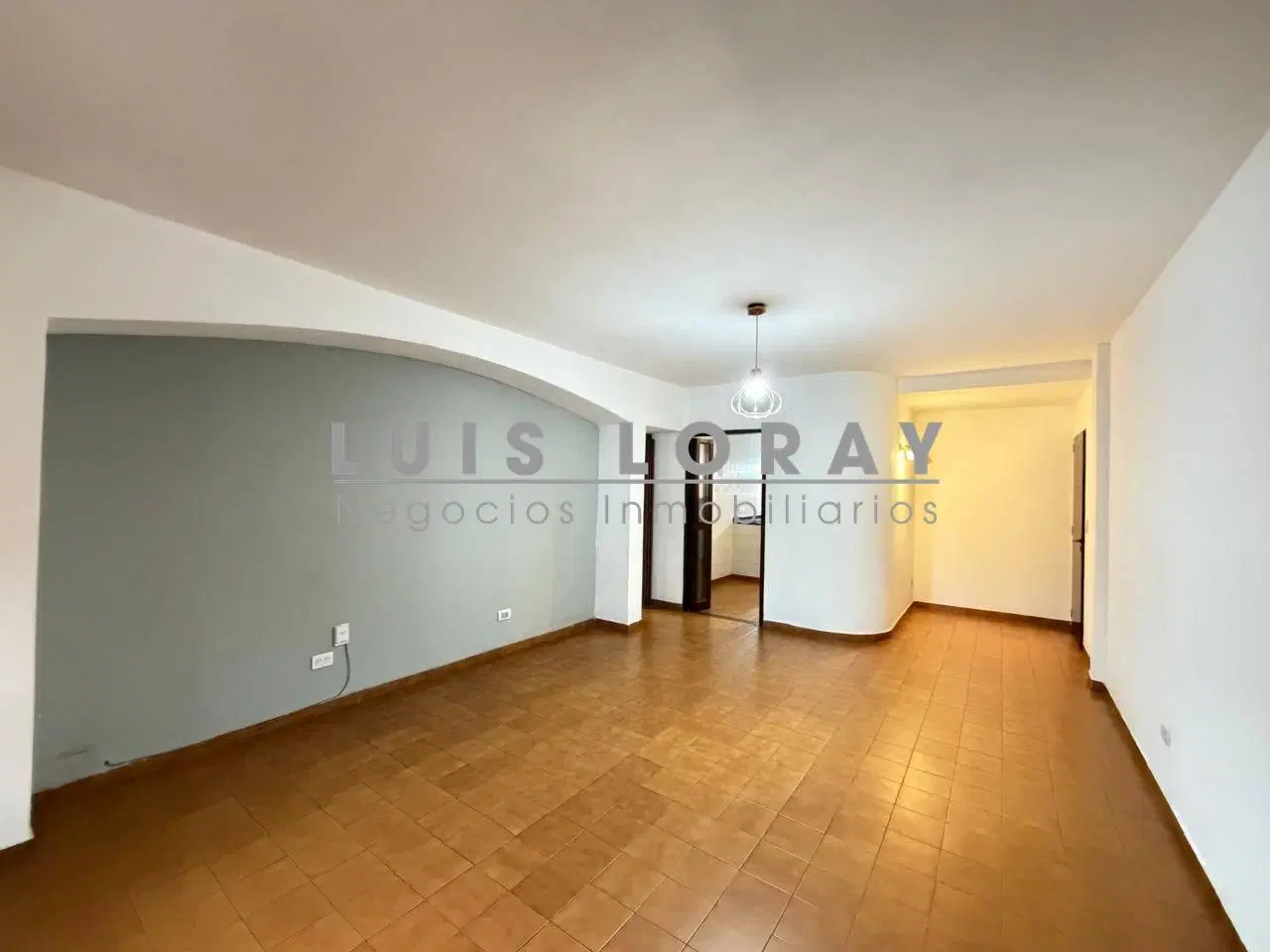 DEPARTAMENTO DE 3 AMBIENTES EN ALQUILER  BURZACO CENTRO 2