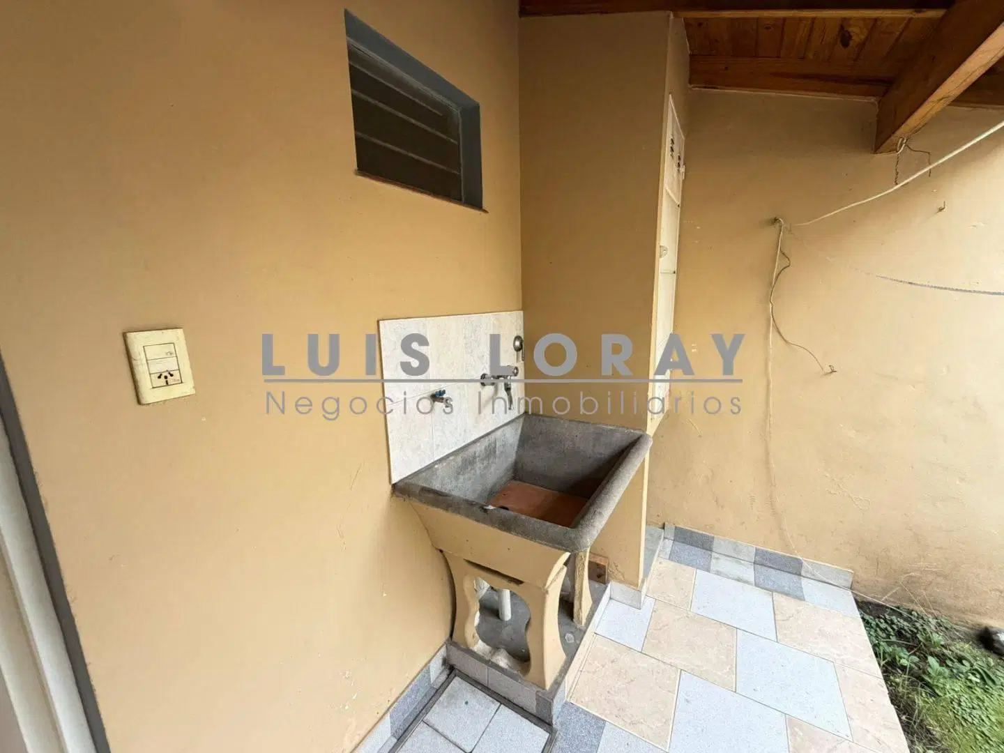 DEPARTAMENTO DE 3 AMBIENTES EN ALQUILER BURZACO 3