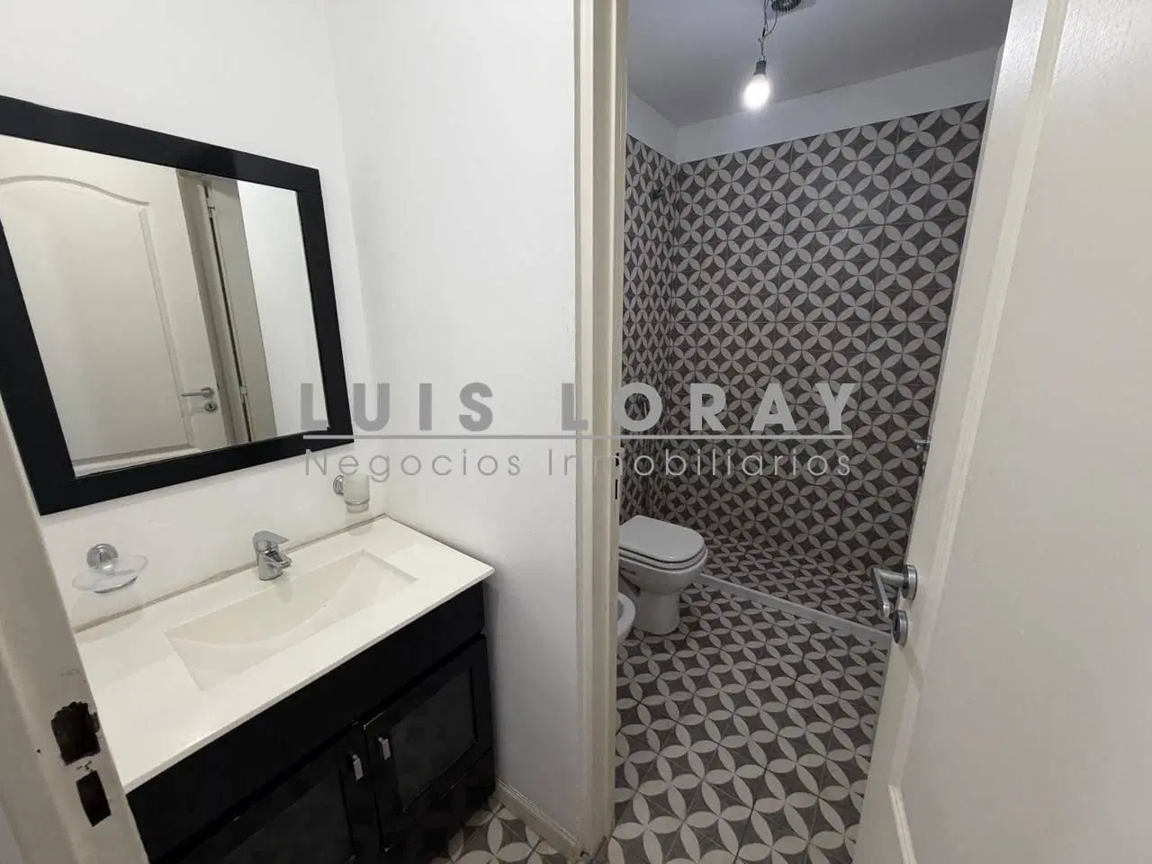 MODERNO DEPARTAMENTO DE 2 AMBIENTES EN ALQUILER BURZACO 4