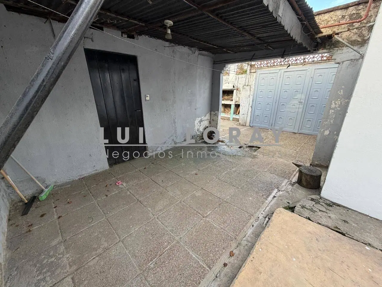 CASA DE 3 AMBIENTES EN ALQUILER BURZACO 4