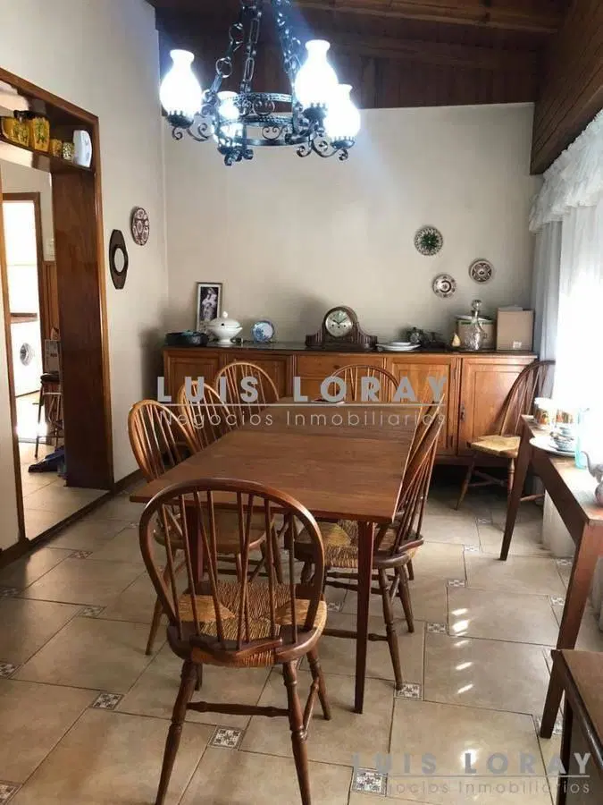 Casa de 4 AMBIENTES en Venta en Adrogué 5