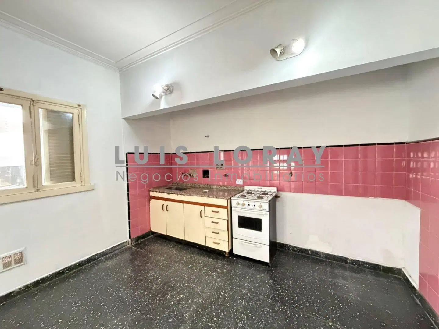 CASA 3 AMBIENTES EN ALQUILER ADROGUÉ 2