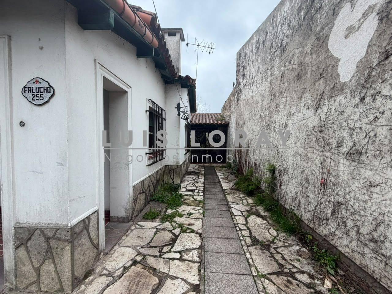 Foto de CASA 4 AMBIENTES EN ALQUILER BURZACO, imagen 1