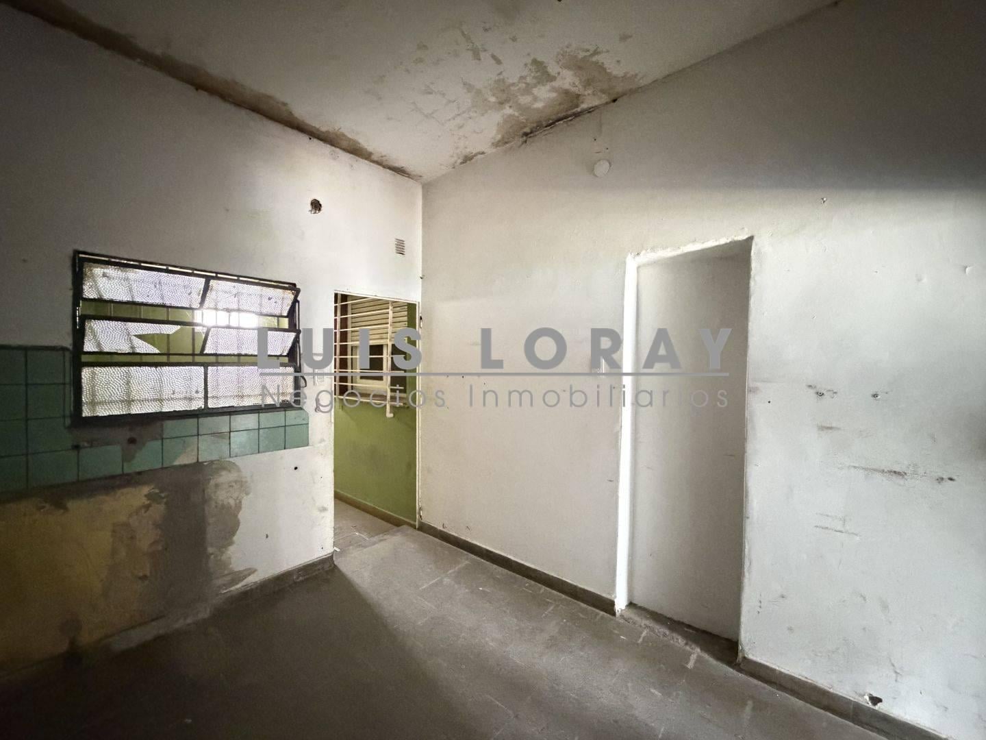 Foto de ALQUILER DE LOCAL COMERCIAL CON DEPOSITOS/OFICINAS EN BURZACO, imagen 3