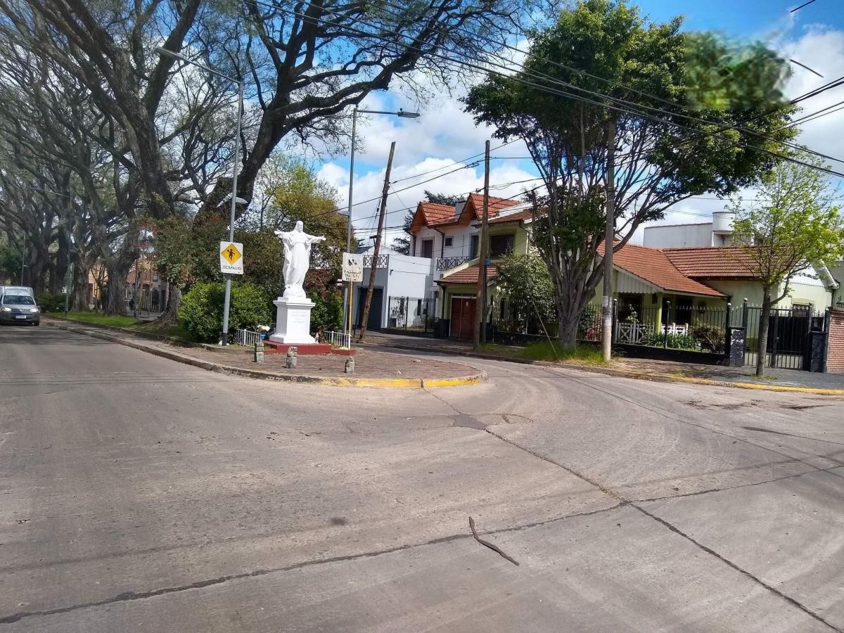 Hermosa Casa de Cuatro Ambientes en El Barrio Golf de San Andres - Apto Credito 1