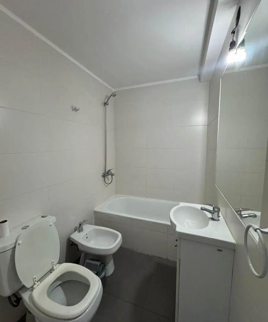 DEPARTAMENTO DOS AMBIENTES CENTRO DE VILLA BALLESTER 4