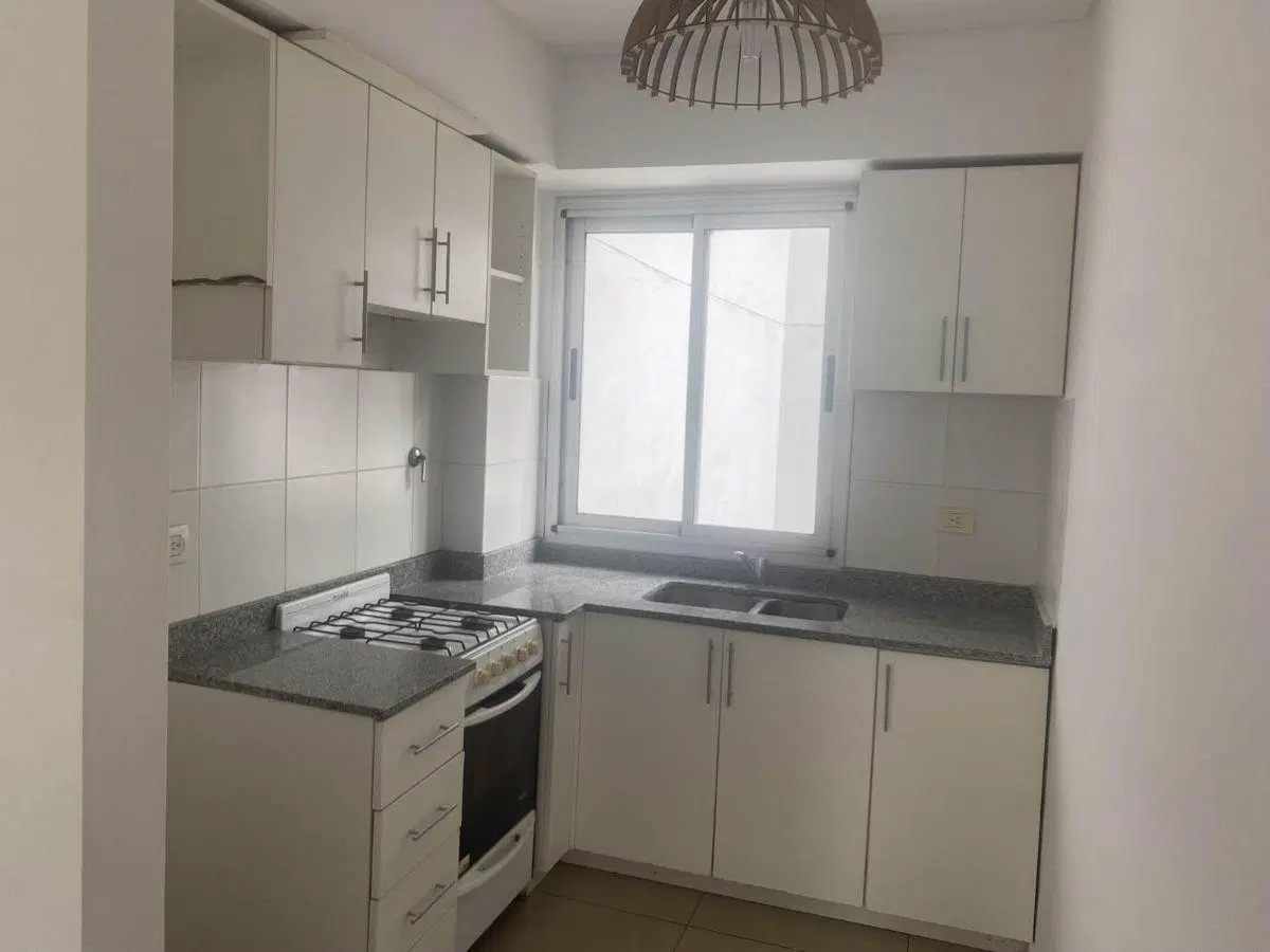 DEPARTAMENTO DE TRES AMBIENTES 4