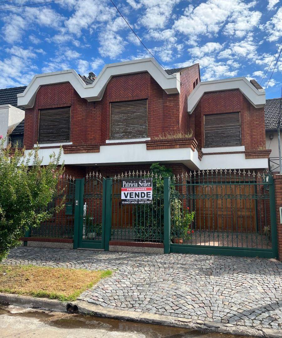 Venta casa 5 ambientes Villa Luzuriaga