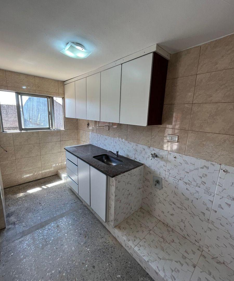 Foto de Alquiler departamento 3 ambientes Isidro Casanova, imagen 4