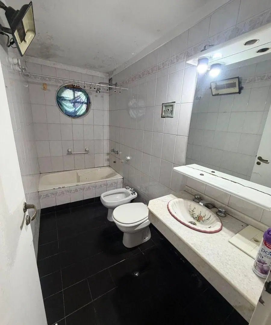 Alquiler duplex 3 ambientes con cochera Lomas del Mirador 2