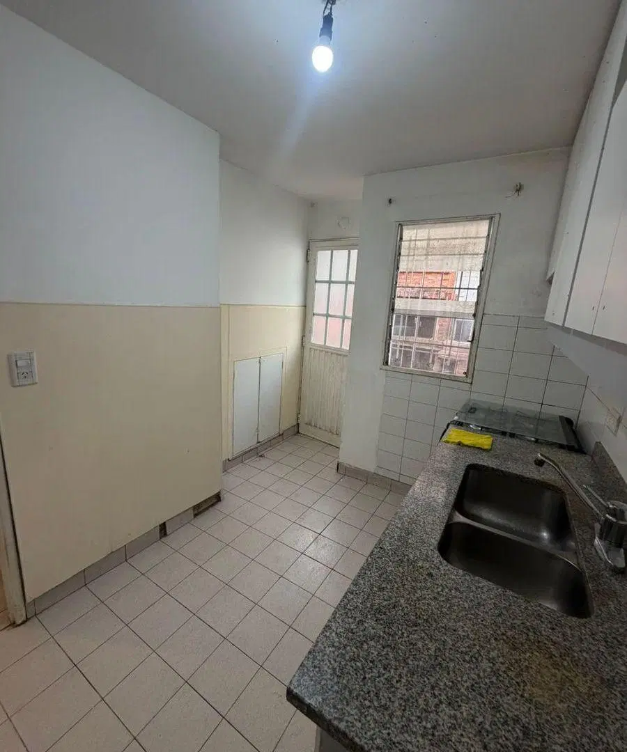 Alquiler duplex 3 ambientes con cochera Lomas del Mirador 3