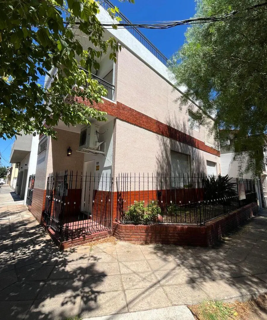 Venta casa 4 ambientes el Palomar 4
