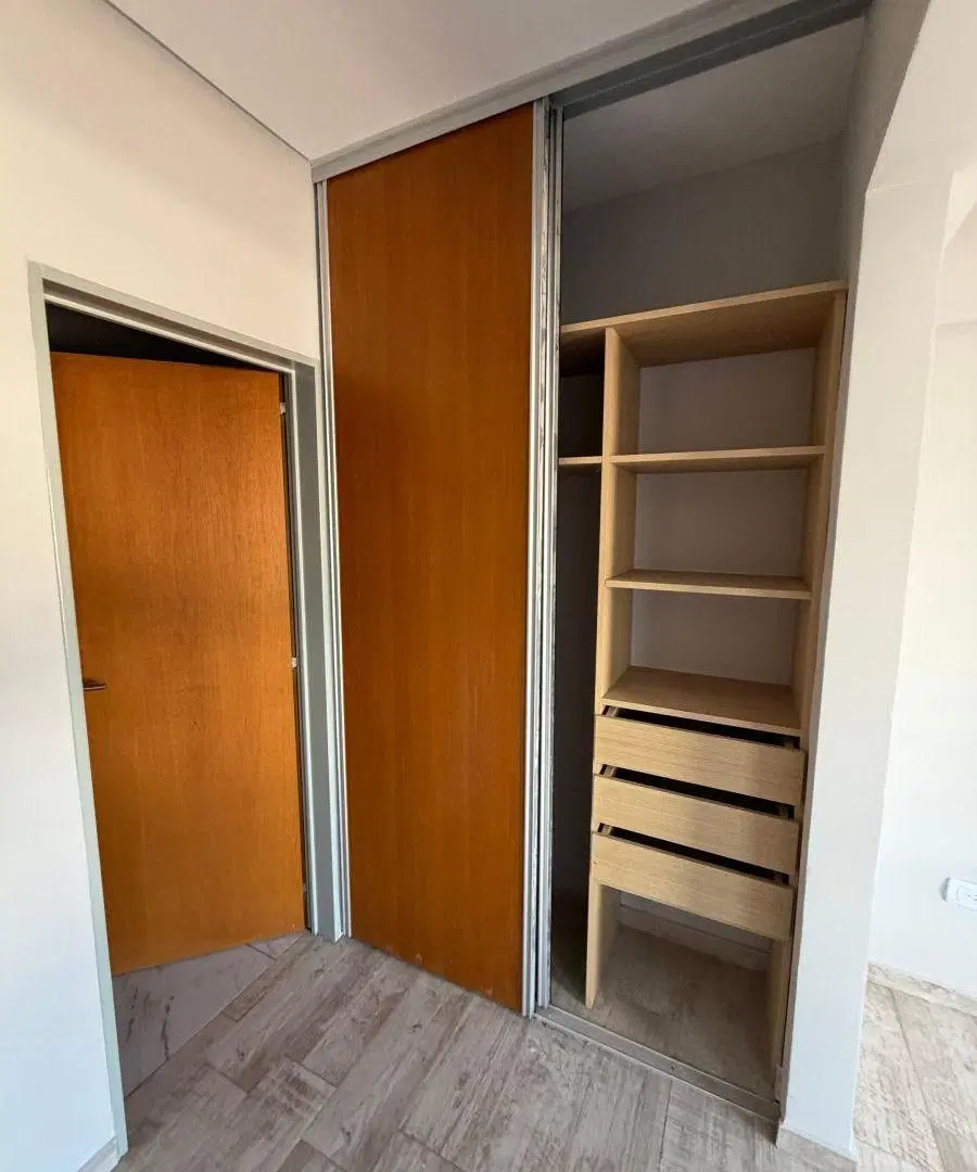 Venta gran departamento de 2 ambientes a estrenar San Justo 8