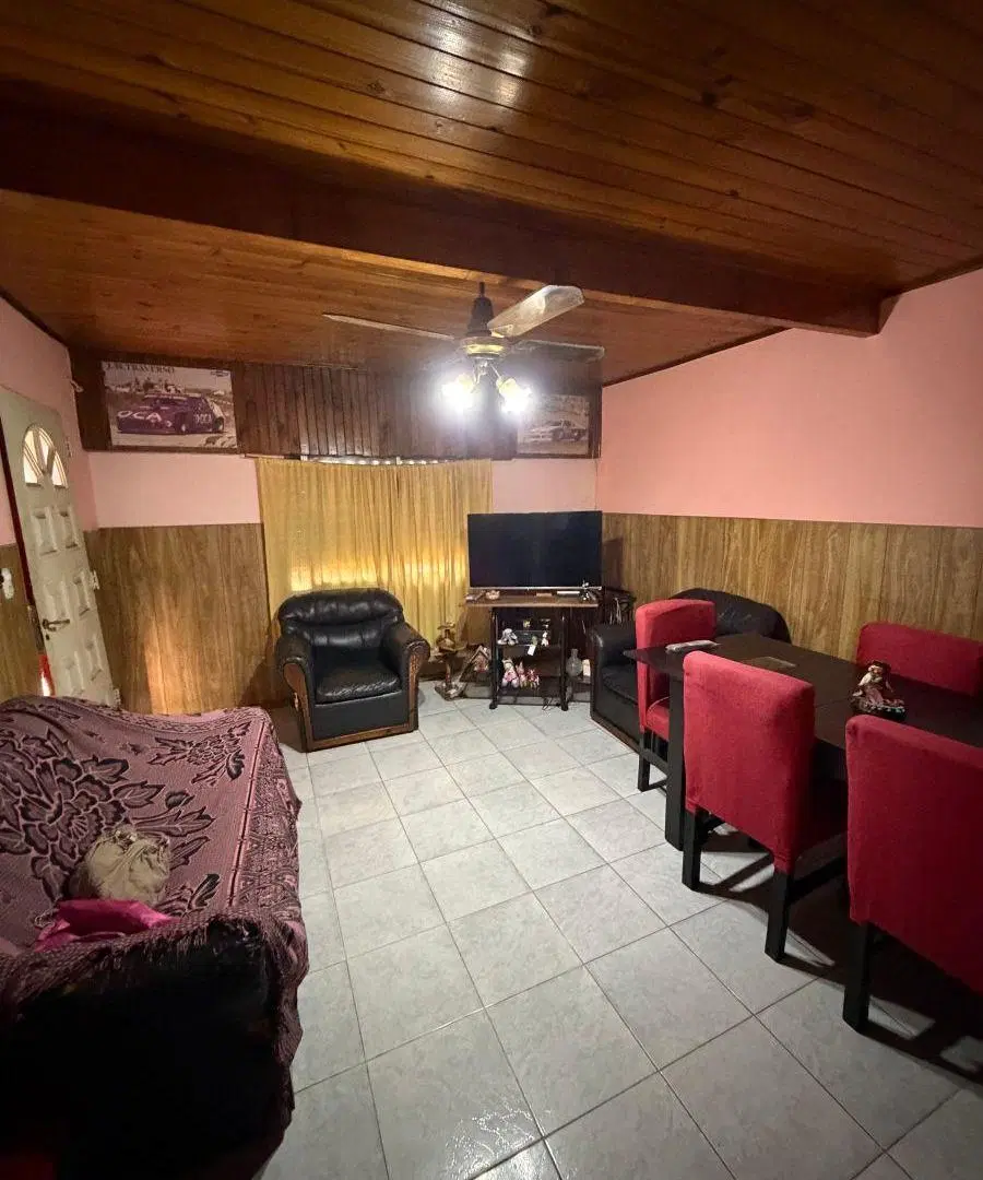Venta casa Isidro Casanova zona cinco esquinas 3