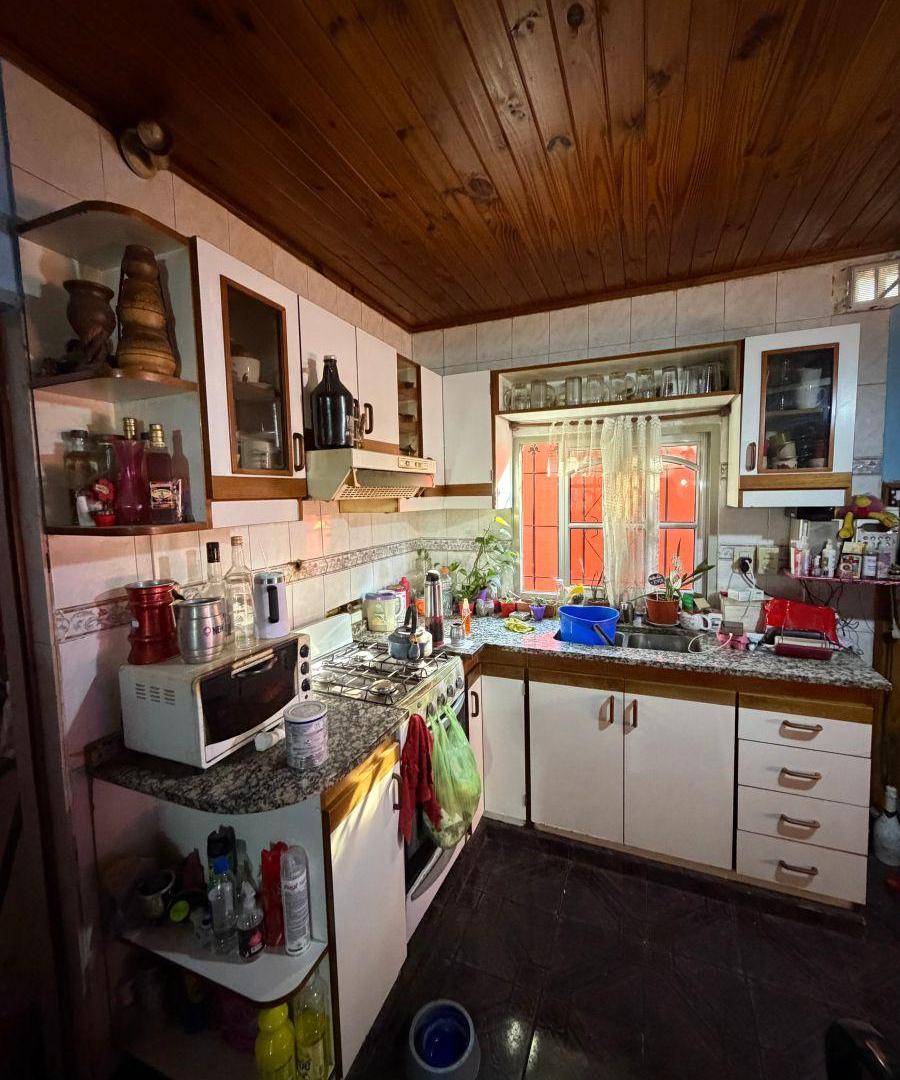Foto de Venta casa Isidro Casanova zona cinco esquinas, imagen 5