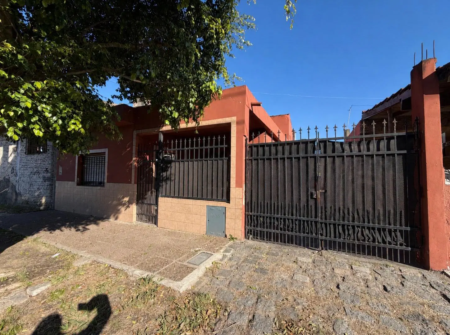 Venta casa Isidro Casanova zona cinco esquinas 1