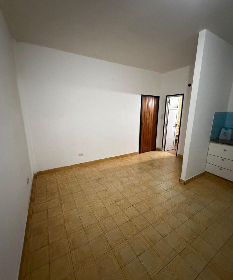 Foto de Alquiler 2 ambientes Atalaya Isidro Casanova, imagen 2