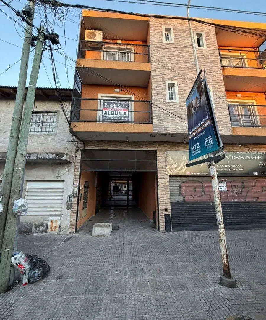 Alquiler 2 ambientes Isidro Casanova 2