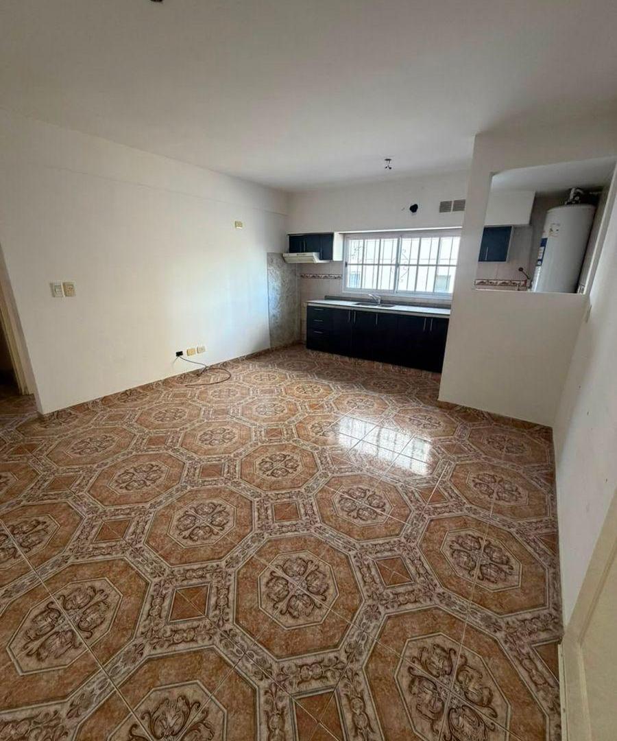 Foto de Alquiler departamento 2 ambientes Villa Luzuriaga, imagen 4