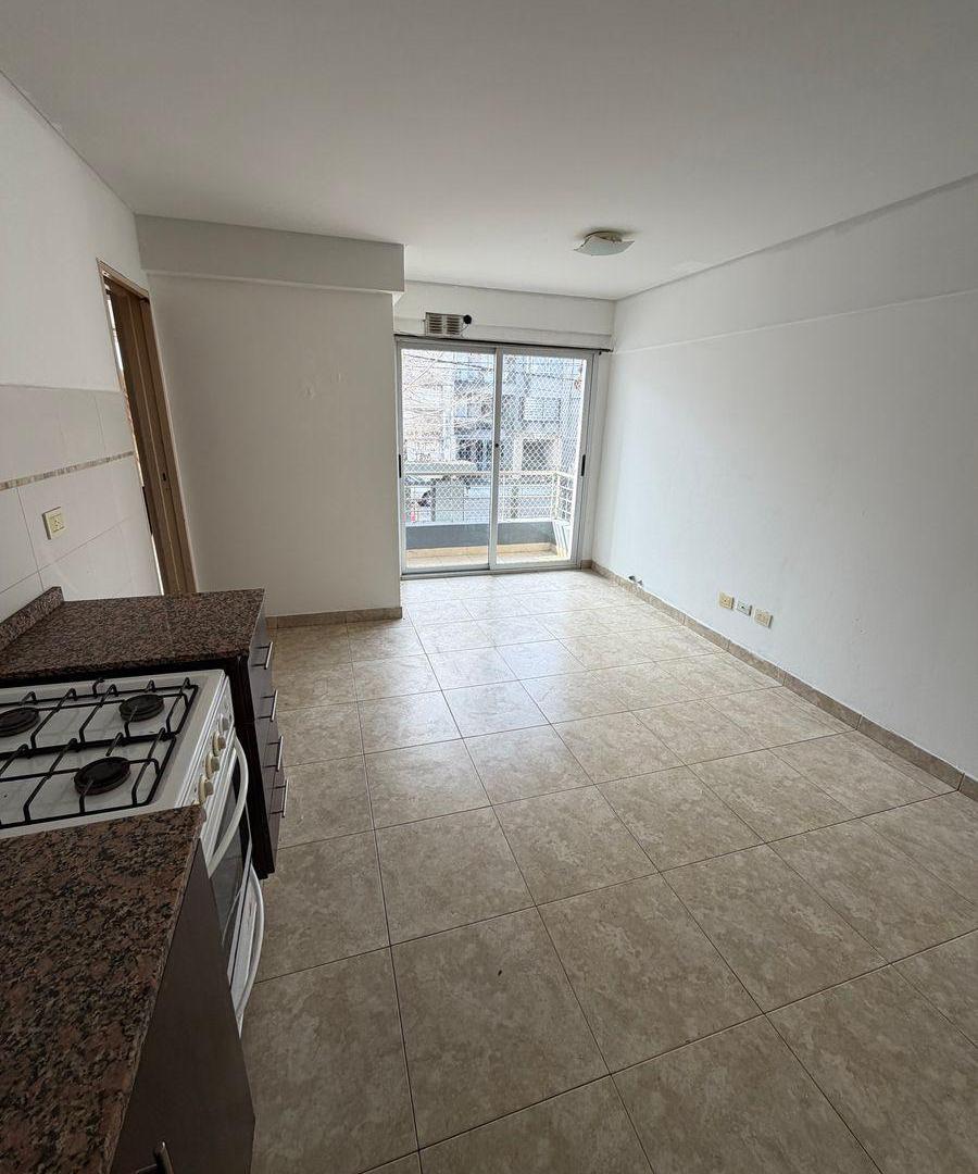 Foto de ALQUILER DEPARTAMENTO 2 AMBIENTES - HAEDO, imagen 3