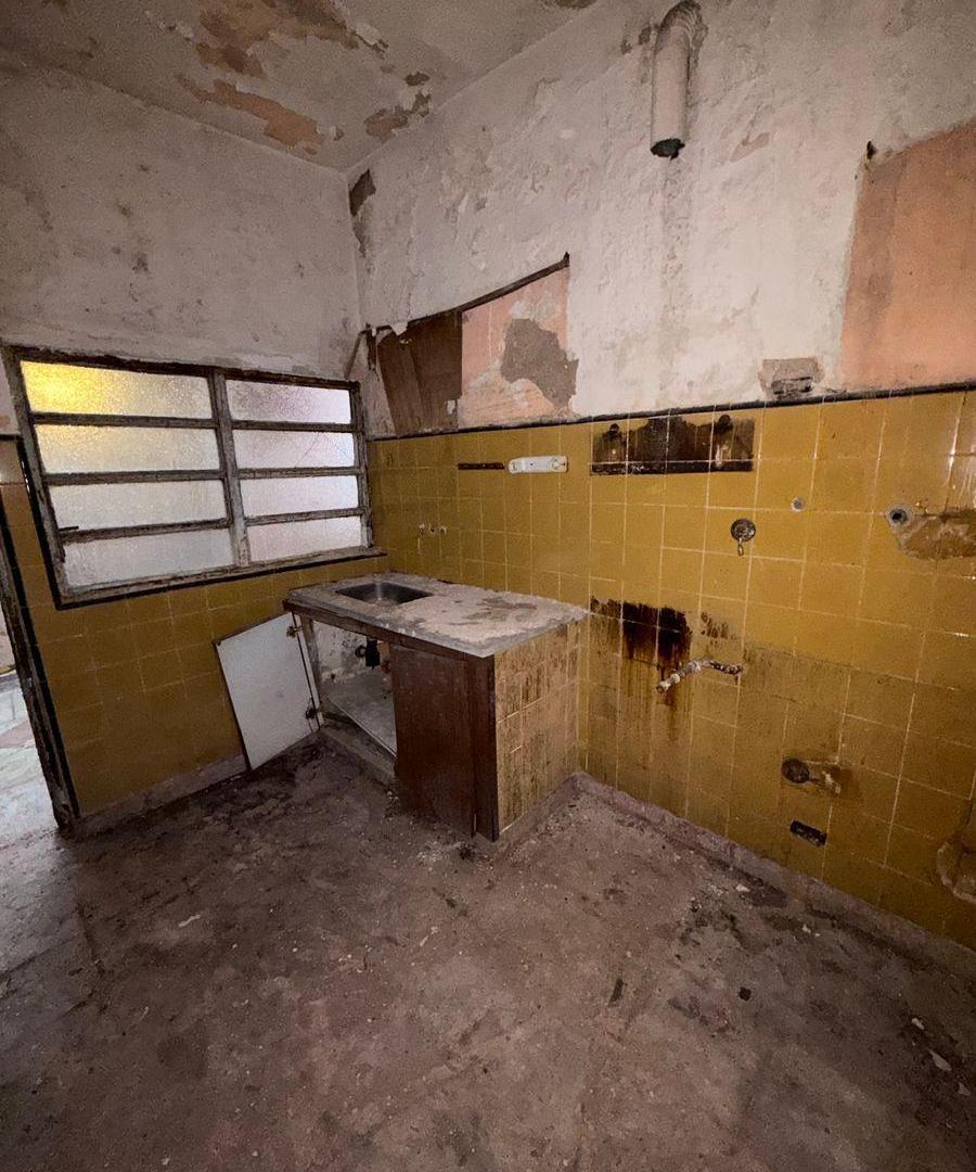 Foto de Venta 3 ambientes con cochera a refacción Villa Luzuriaga, imagen 3
