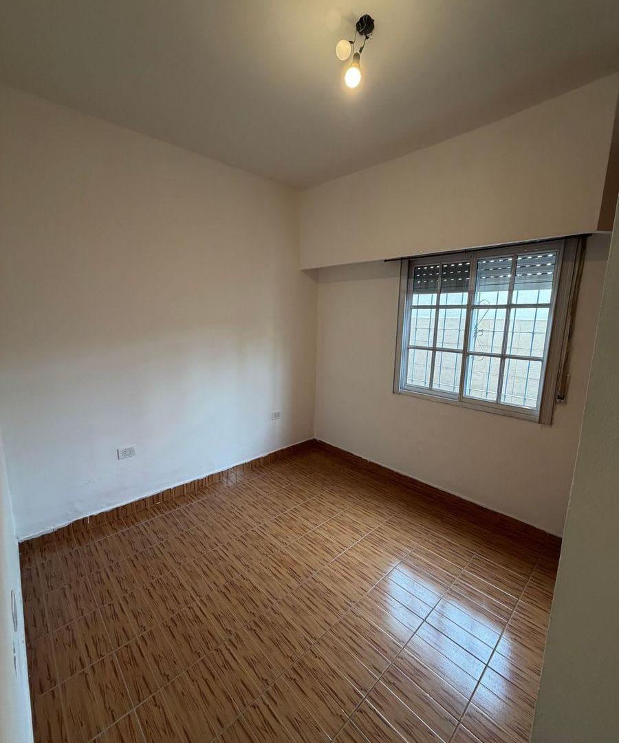 Foto de Alquiler pH 3 ambientes Villa Luzuriaga, imagen 2