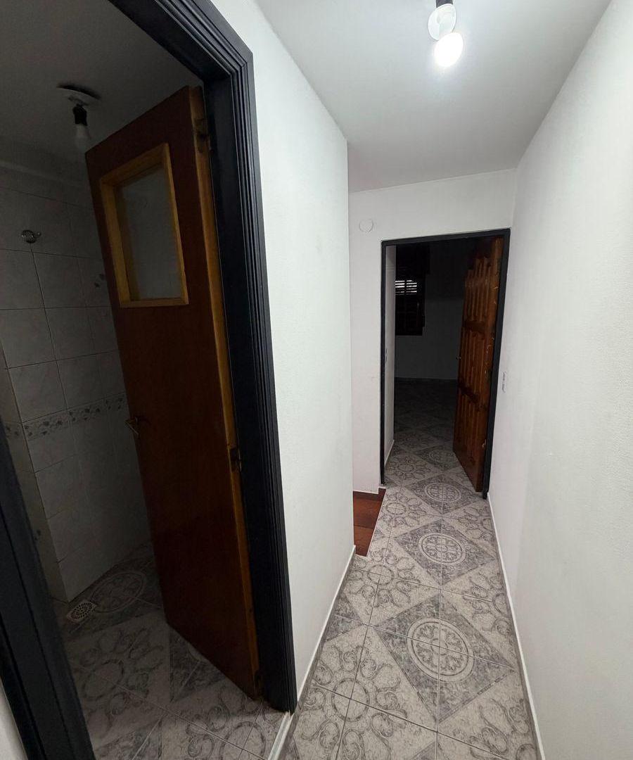 Foto de Alquiler duplex 3 ambientes con patio cochera Isidro Casanova, imagen 4