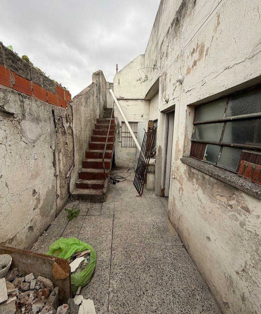 Foto de Venta pH 3 ambientes patio y terraza Villa Luzuriaga, imagen 3