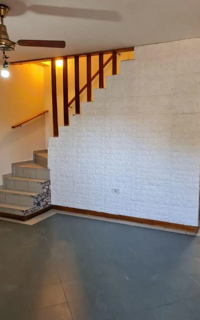 AMPLIO DUPLEX DE 3 AMBIENTES, CON PATIO Y LAVADERO. SIN EXPENSAS 5