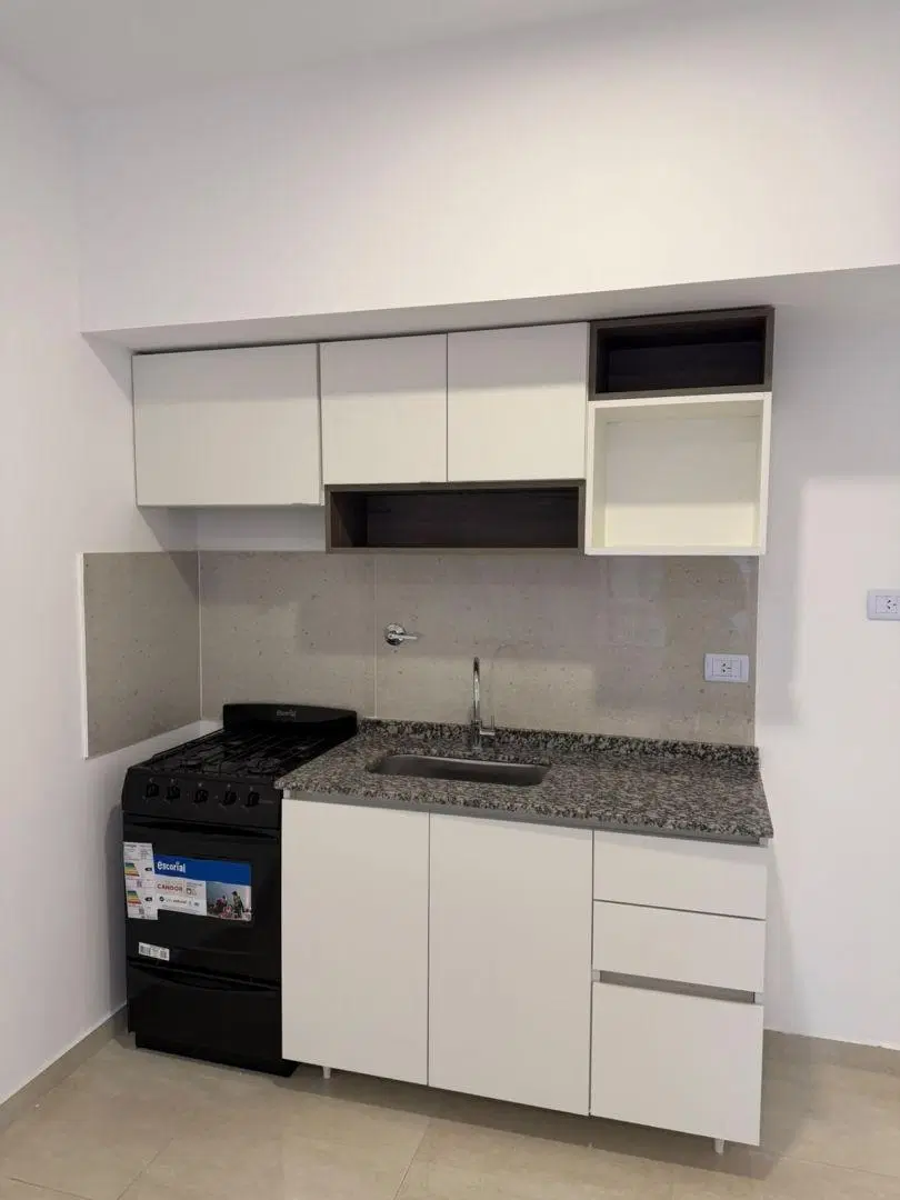 Departamento 2 ambientes. | Garibaldi al 2500 3