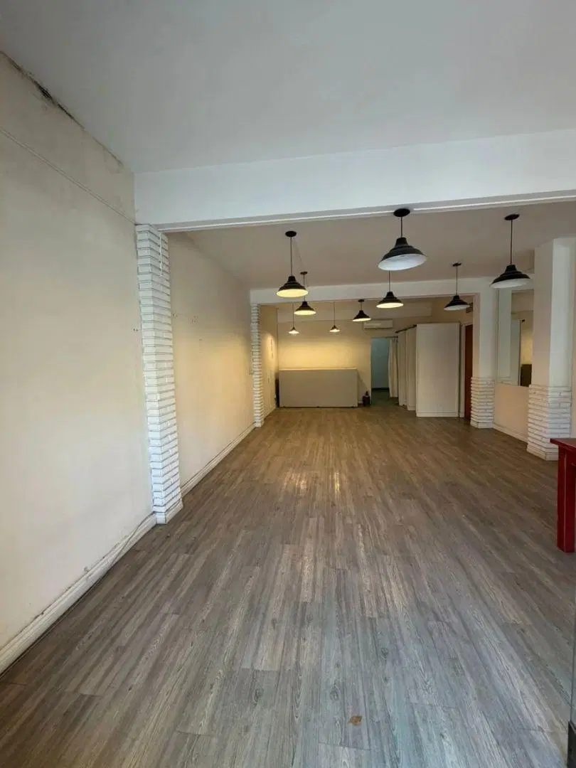 Excelente Local Comercial Sobre Avenida Arieta, 4,60 M De Frente X 14 M De Fondo. 4
