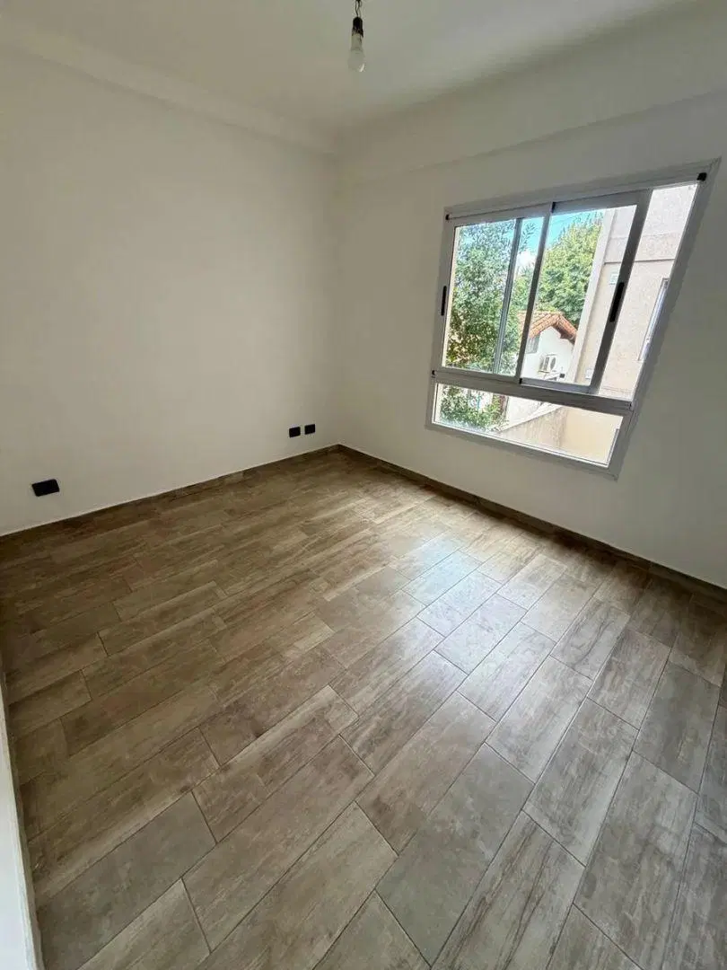 Deparamento 2 Ambientes Al Contrafrente Con Balcon Y Terraza En Comun Con Parrillas. Villa Luzuriaga 4