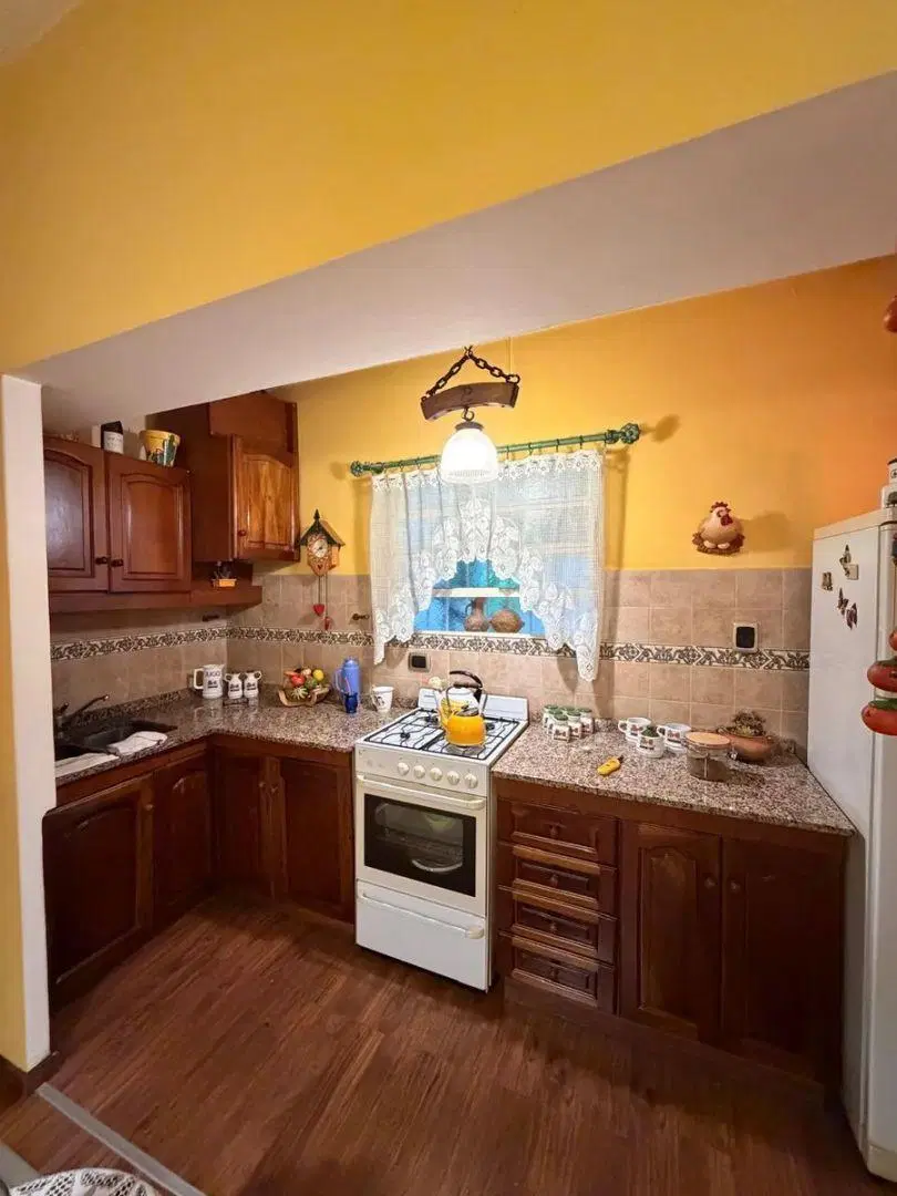 Excelente Departamento Tipo Casa De 2 Ambientes, Interno, Con Patio Y Terraza Propia Con Parrilla. ¡ 2