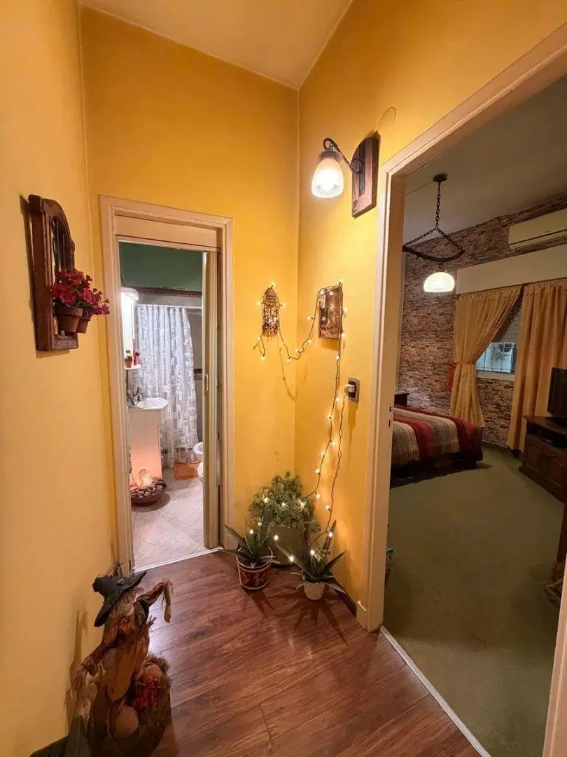 Excelente Departamento Tipo Casa De 2 Ambientes, Interno, Con Patio Y Terraza Propia Con Parrilla. ¡ 4