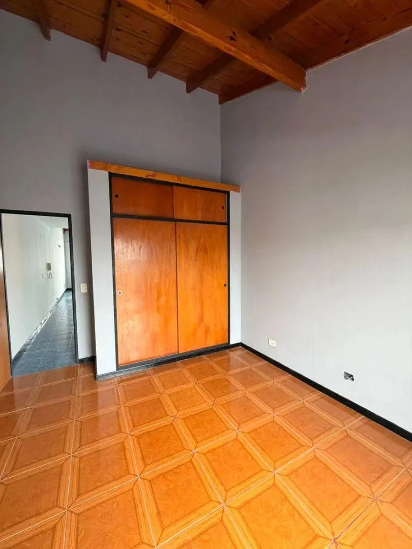 Departamento 3 Ambientes Con Balcon Al Frente Sobre Avenida Arieta. Excelente Ubicacion 4