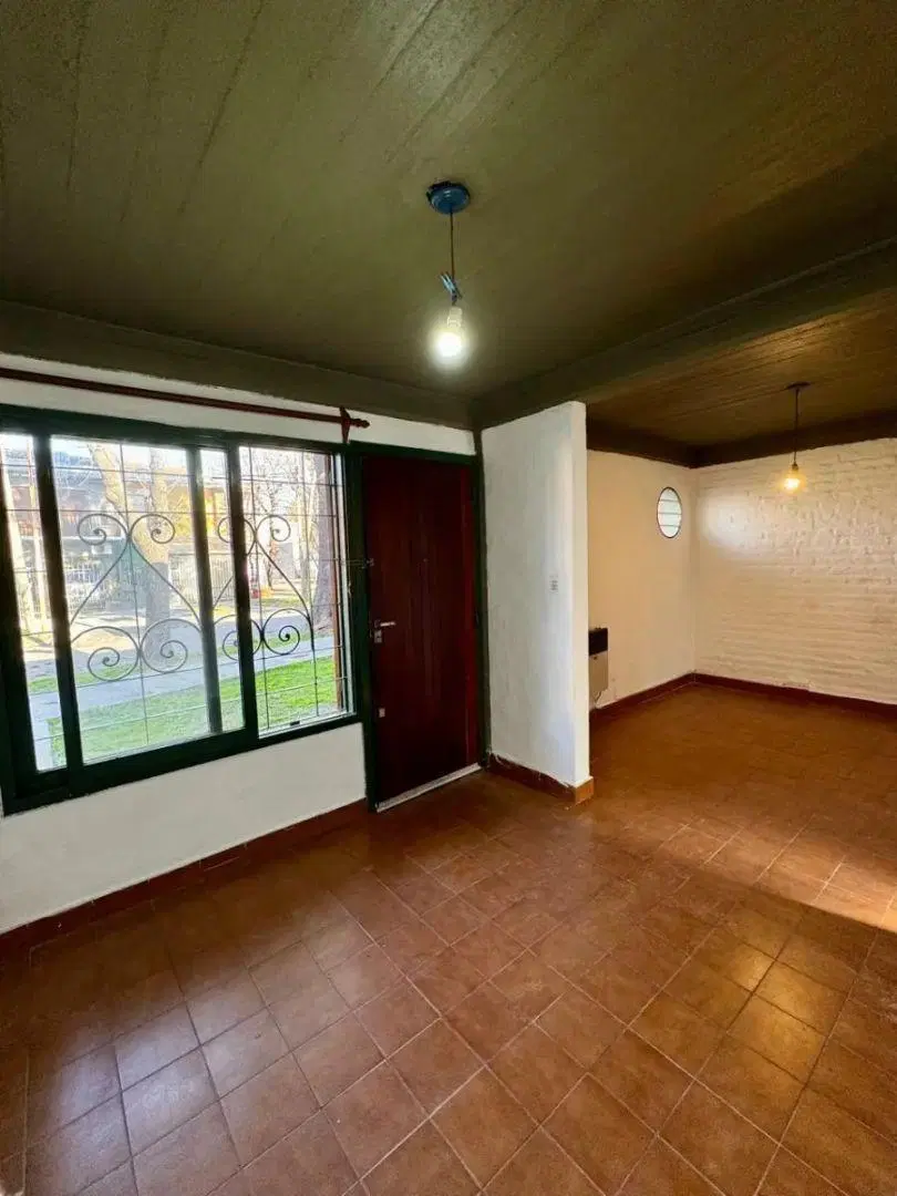 Departamento 2 Ambientes Planta Baja Con Patio, Excelente Ubicación. Apto Credito. Nuevo Valor 4