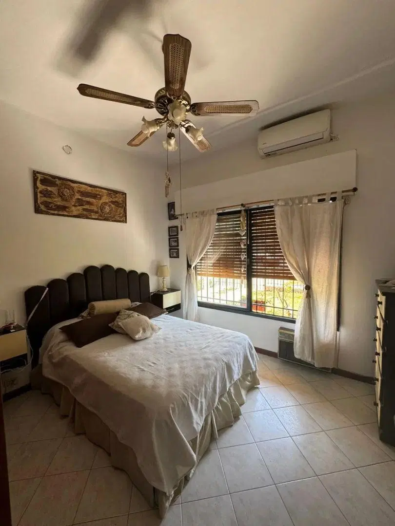 Casa En Venta En Haedo 3