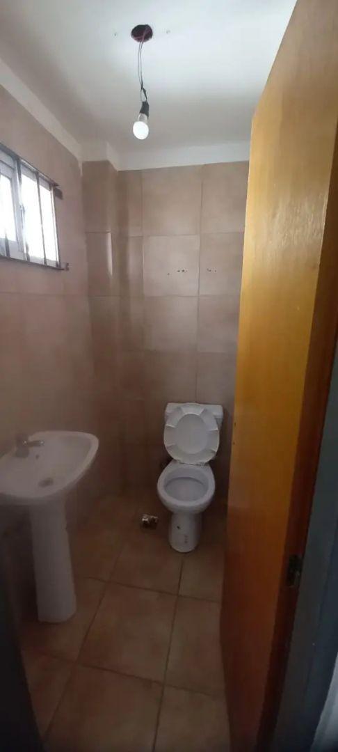 Excelente Local Comercial Sobre Av. Arieta Frente Al Banco Provincia, De 3,60 X 7mts. Centro De Vill