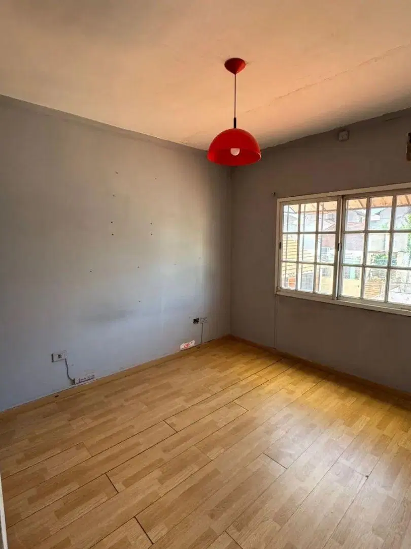 Casa En Venta En Villa Luzuriaga 4